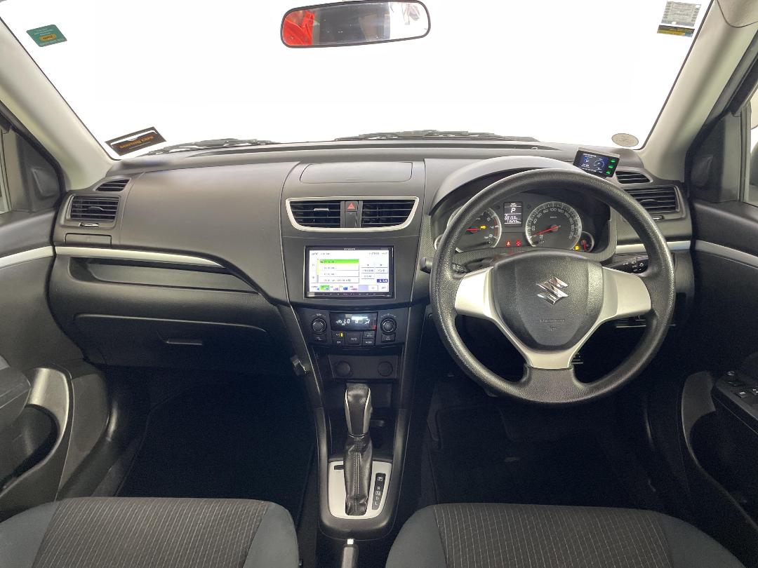 Photo '17' of Suzuki Swift