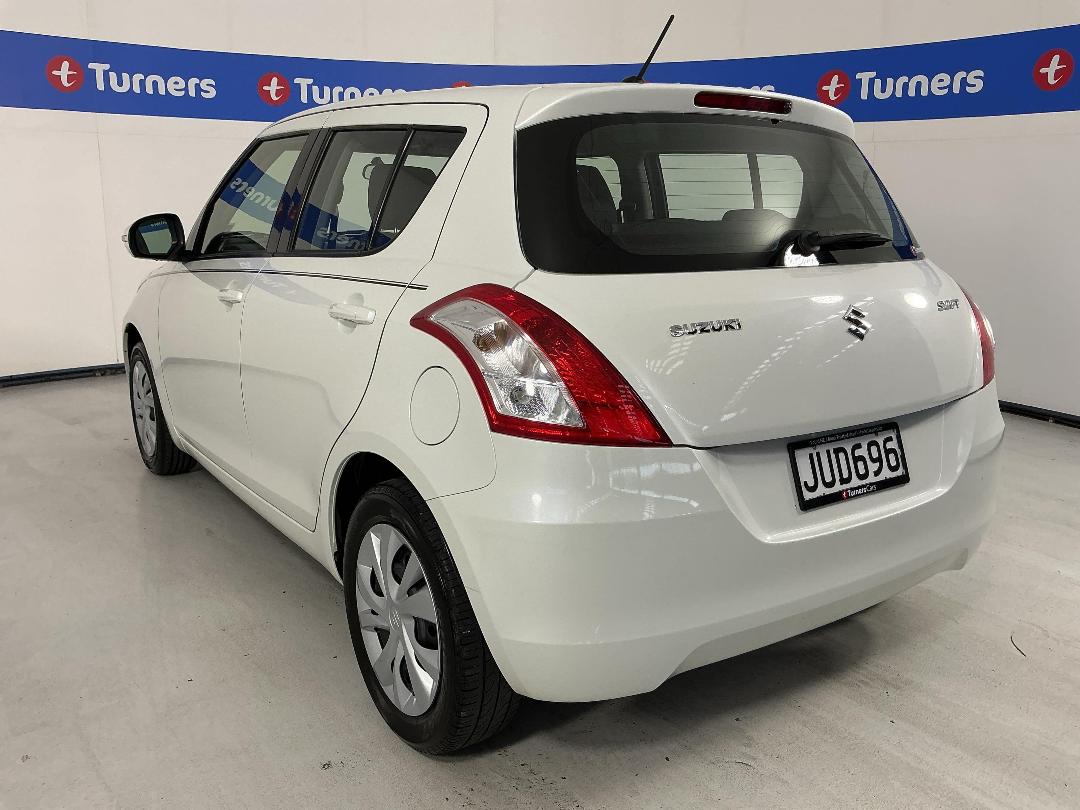 Photo '5' of Suzuki Swift