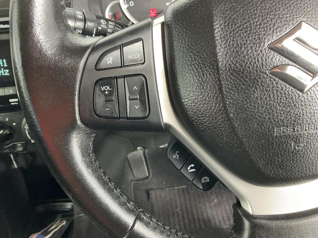 Photo '23' of Suzuki Swift