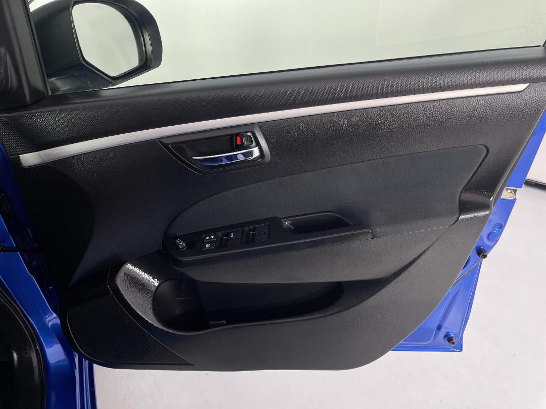 Photo '15' of Suzuki Swift