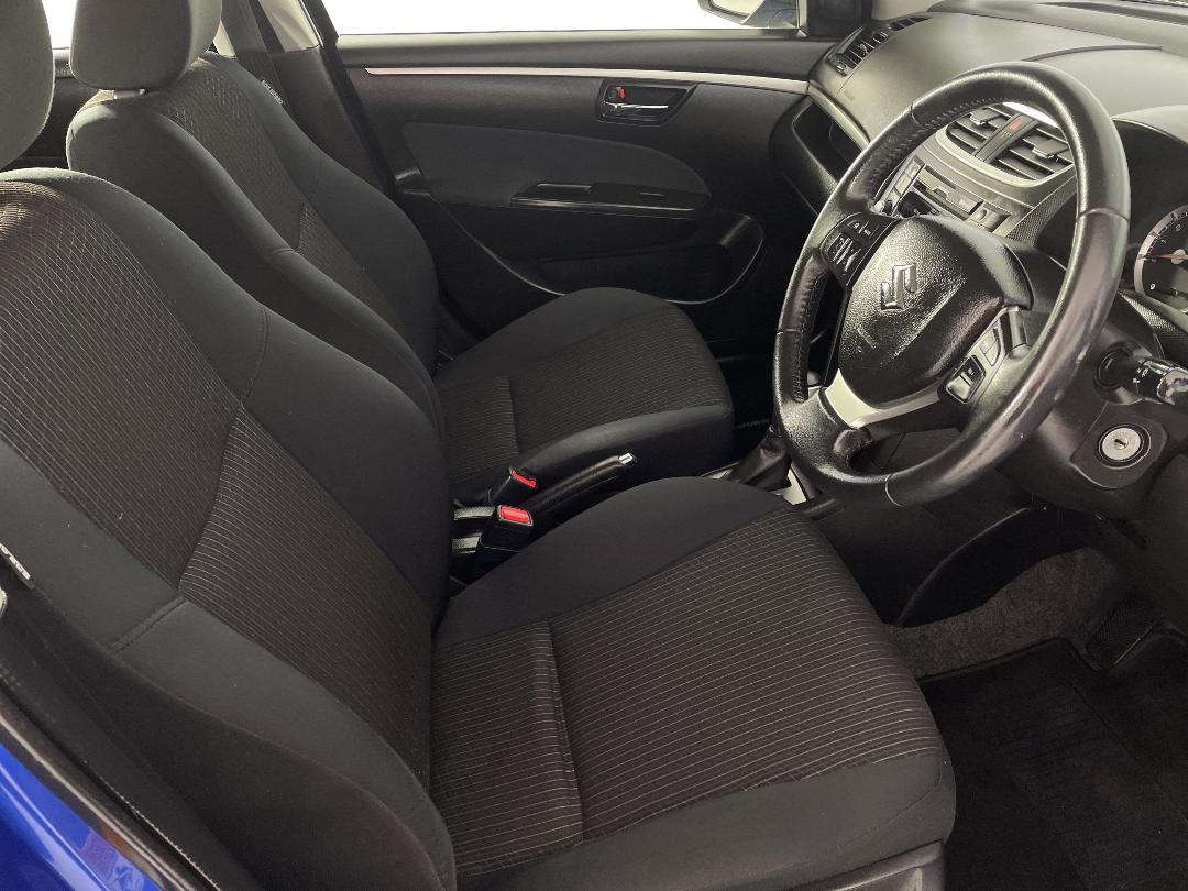 Photo '16' of Suzuki Swift