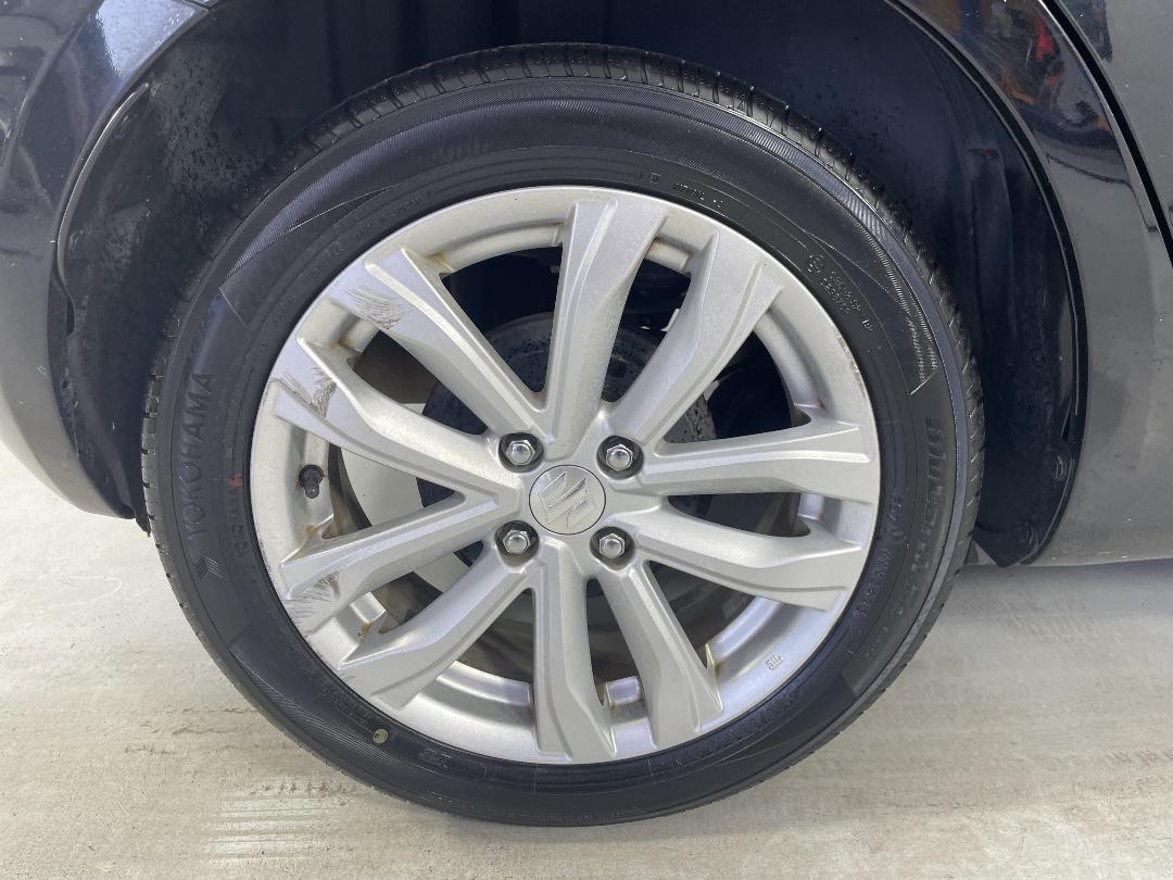 Photo '12' of Suzuki Swift Photo '12' of Suzuki Swift