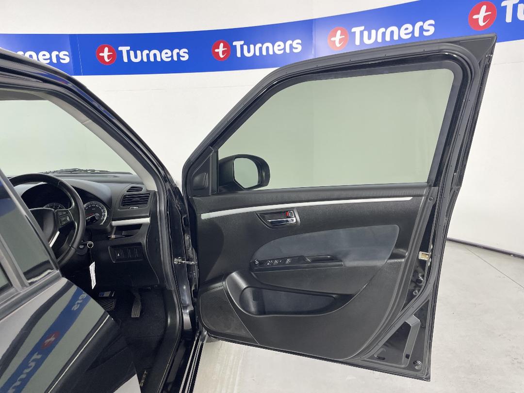 Photo '15' of Suzuki Swift Photo '15' of Suzuki Swift