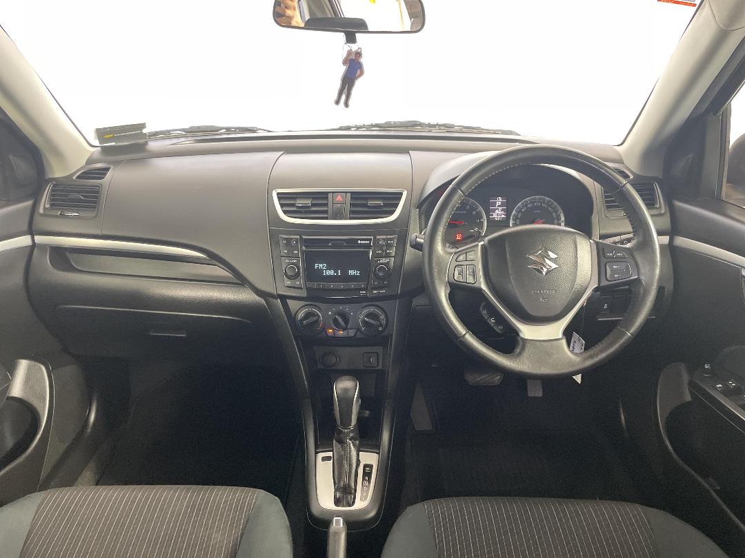 Photo '17' of Suzuki Swift Photo '17' of Suzuki Swift