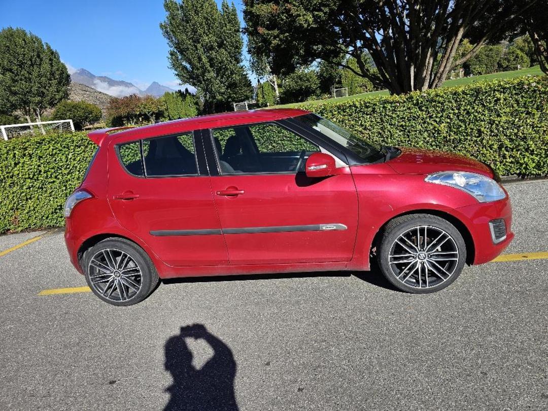 Photo '6' of Suzuki Swift XS5