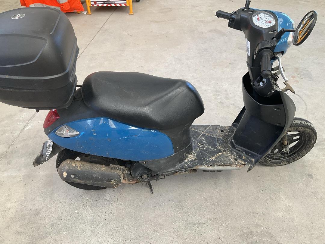 Photo '2' of Suzuki UZ50