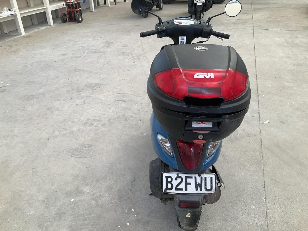 Photo '4' of Suzuki UZ50