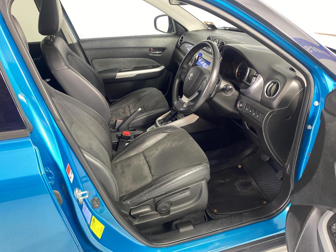 Photo '16' of Suzuki Vitara