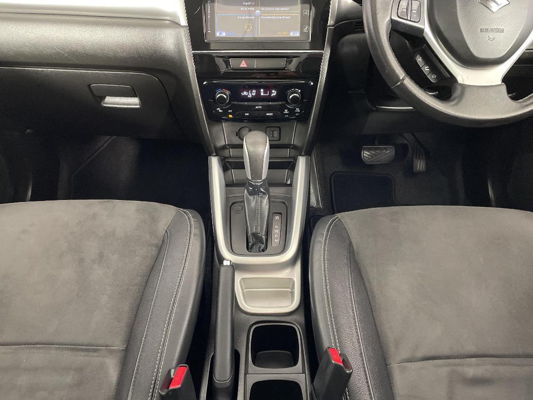 Photo '18' of Suzuki Vitara