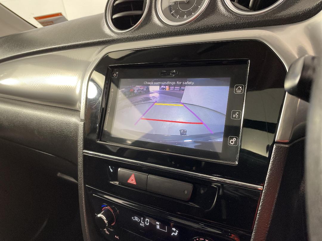 Photo '32' of Suzuki Vitara