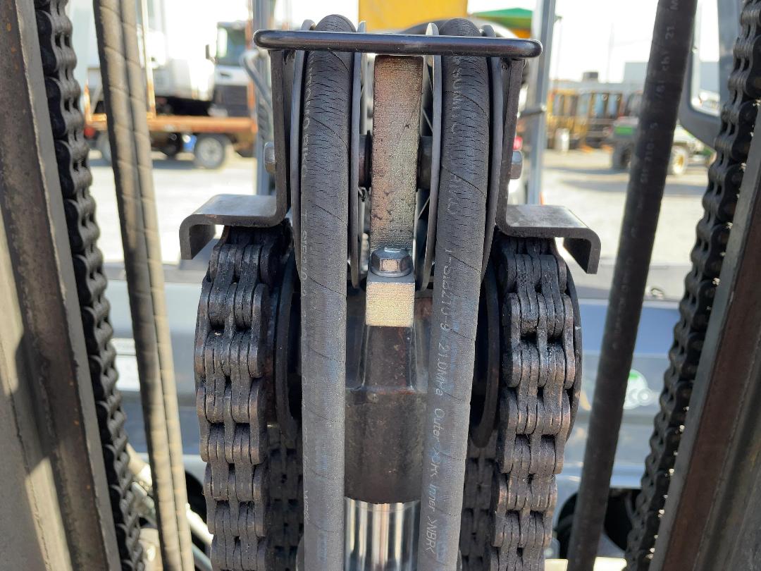 Photo '22' of TOYOTA 32-8FG25 Forklift Photo '22' of TOYOTA 32-8FG25 Forklift