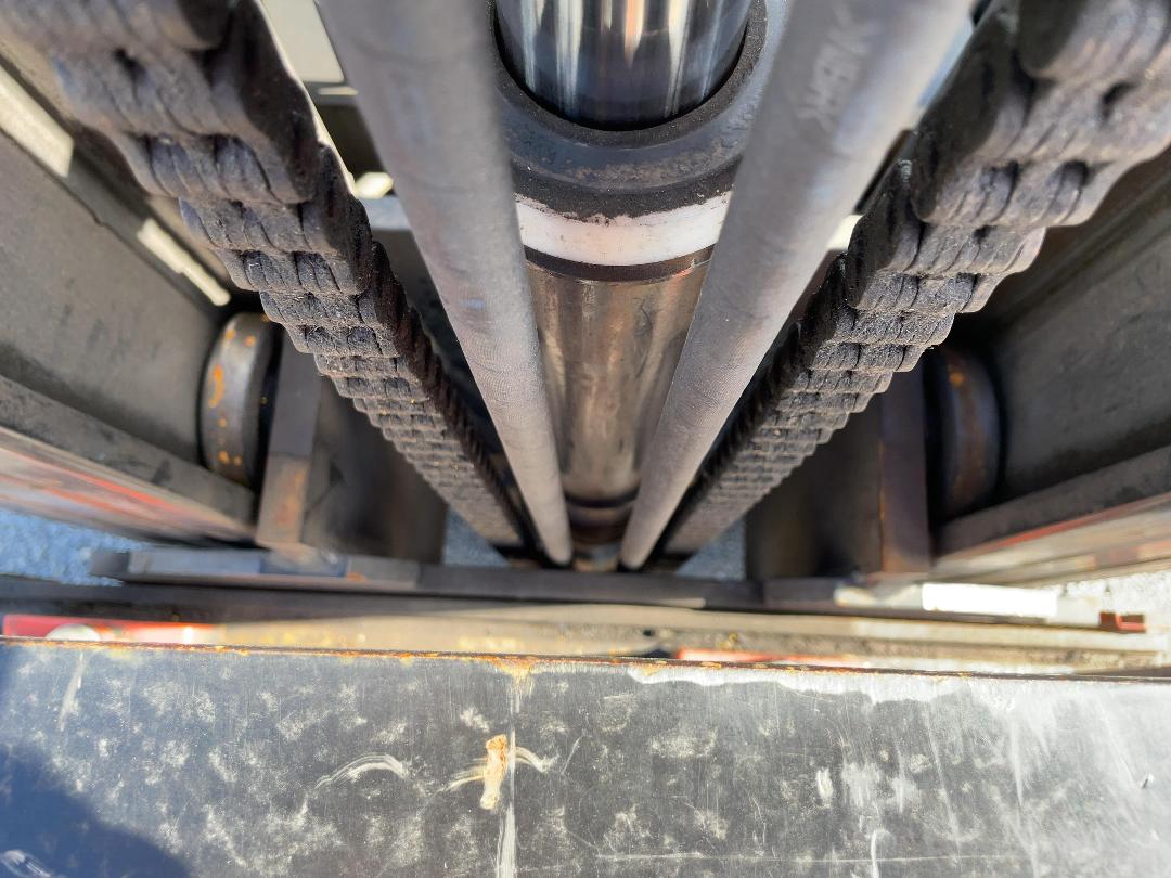 Photo '23' of TOYOTA 32-8FG25 Forklift Photo '23' of TOYOTA 32-8FG25 Forklift