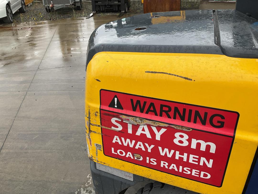 Photo '22' of Toyota 728FDJ35 Forklift Photo '22' of Toyota 728FDJ35 Forklift