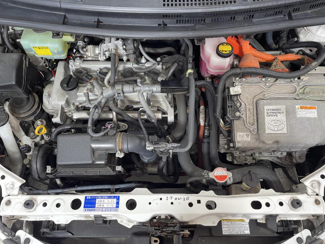 Photo '13' of Toyota Aqua