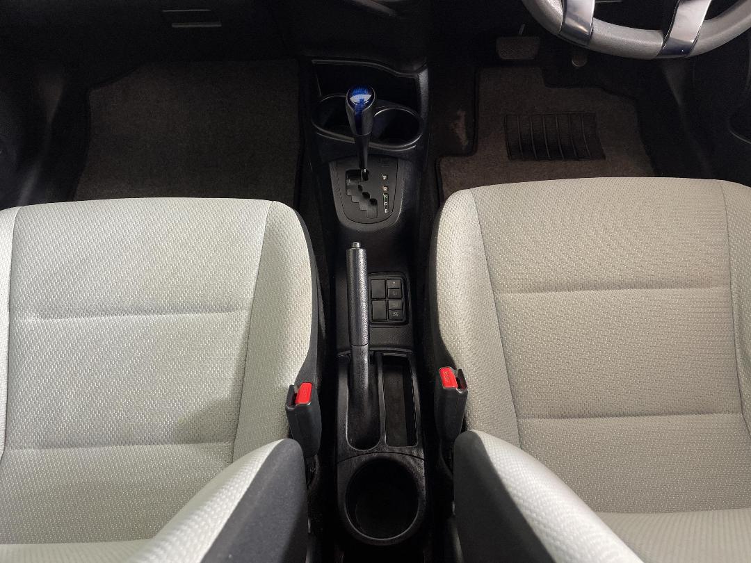 Photo '18' of Toyota Aqua