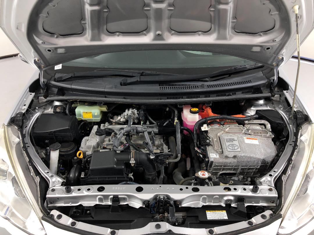 Photo '13' of Toyota Aqua Photo '13' of Toyota Aqua