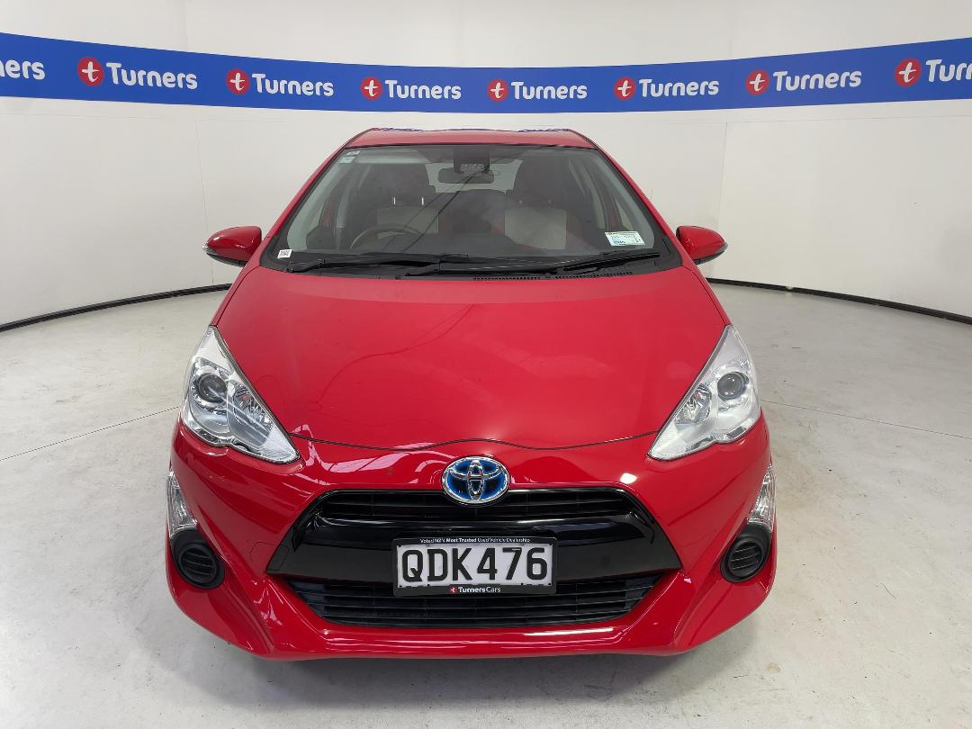 Photo '2' of Toyota Aqua