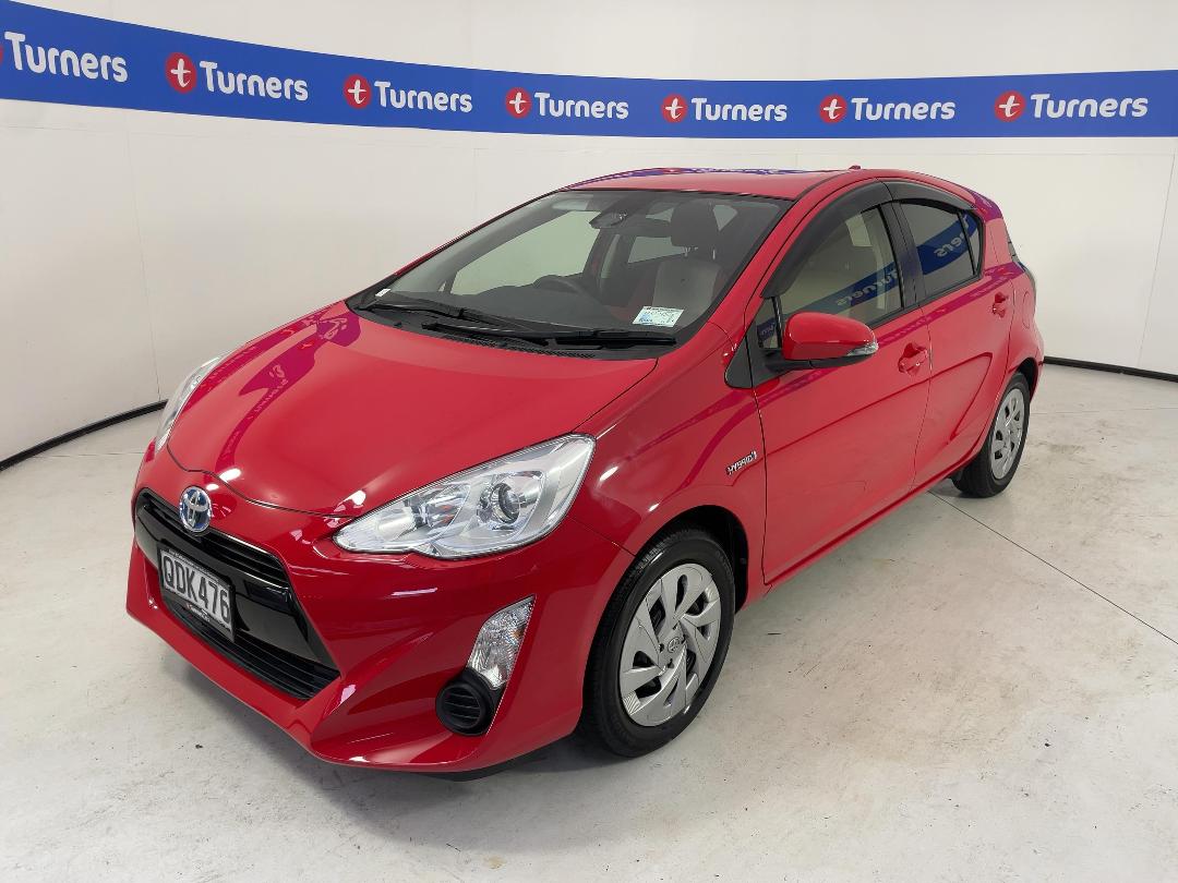 Photo '4' of Toyota Aqua