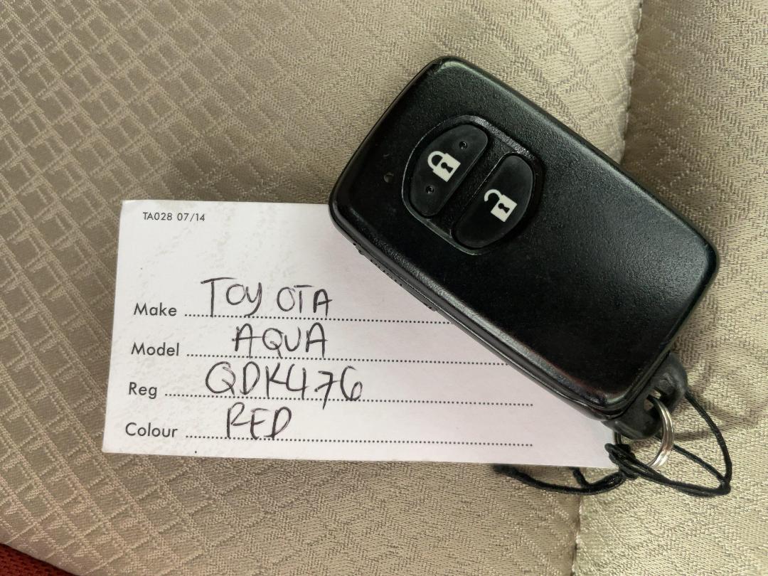 Photo '22' of Toyota Aqua