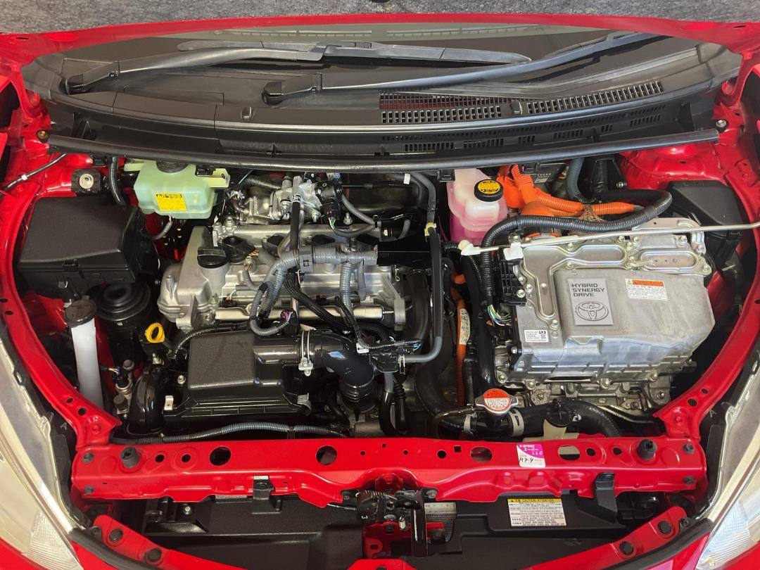 Photo '13' of Toyota Aqua Photo '13' of Toyota Aqua