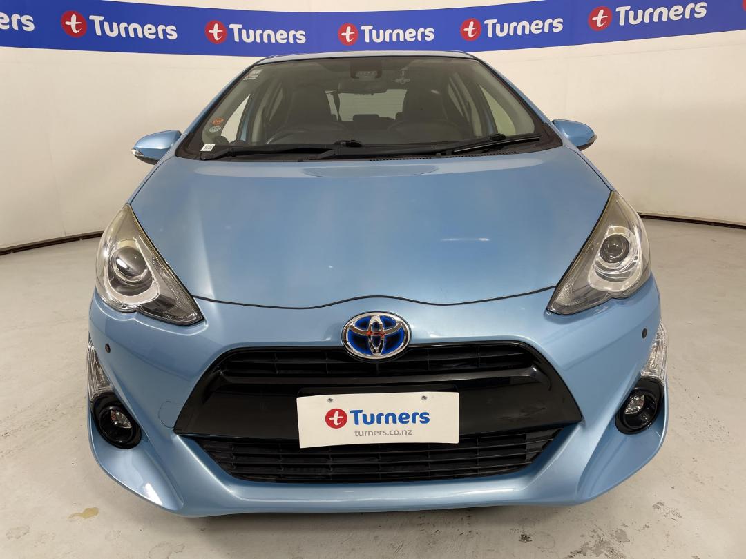 Photo '2' of Toyota Aqua