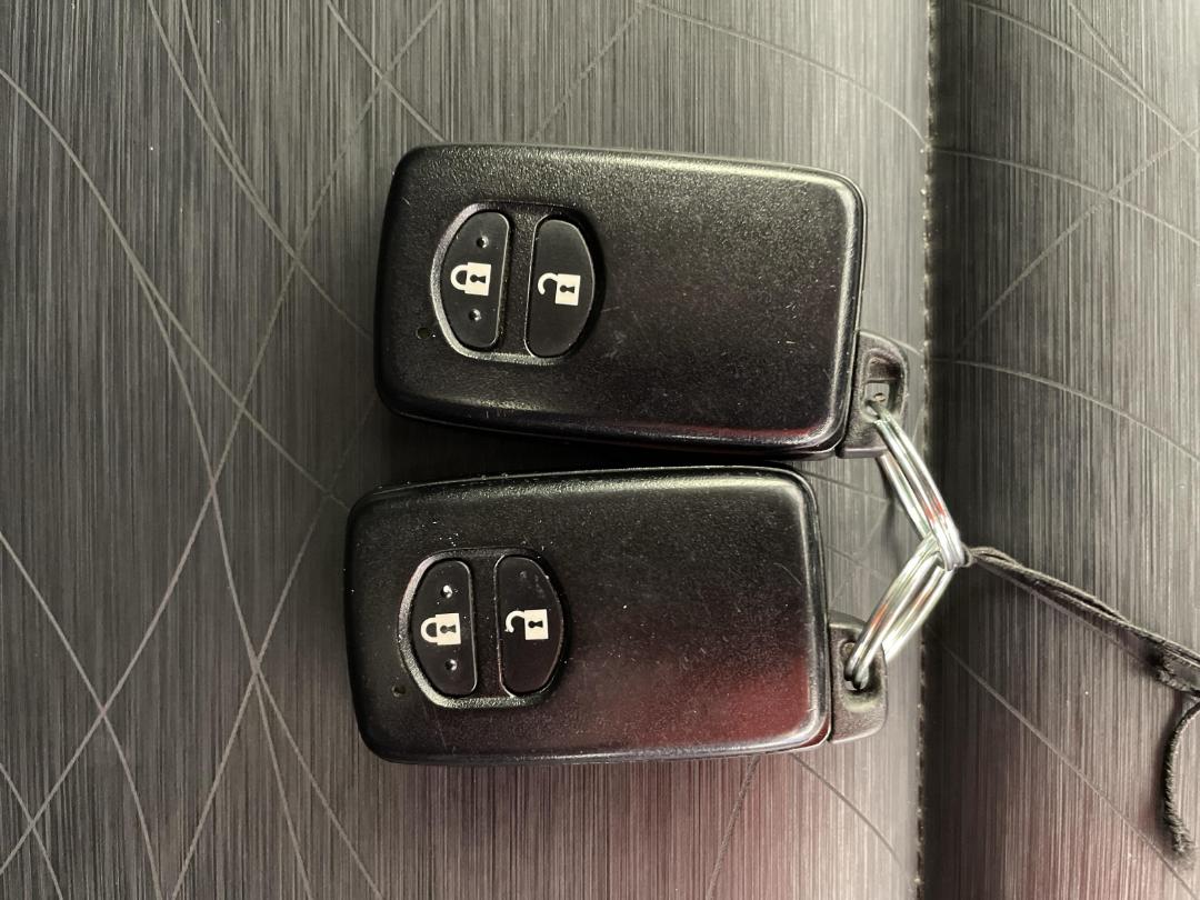 Photo '22' of Toyota Aqua