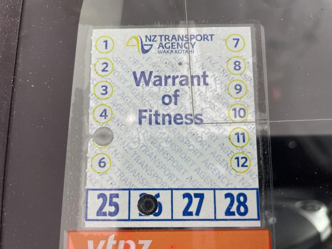 Photo '23' of Toyota Aqua