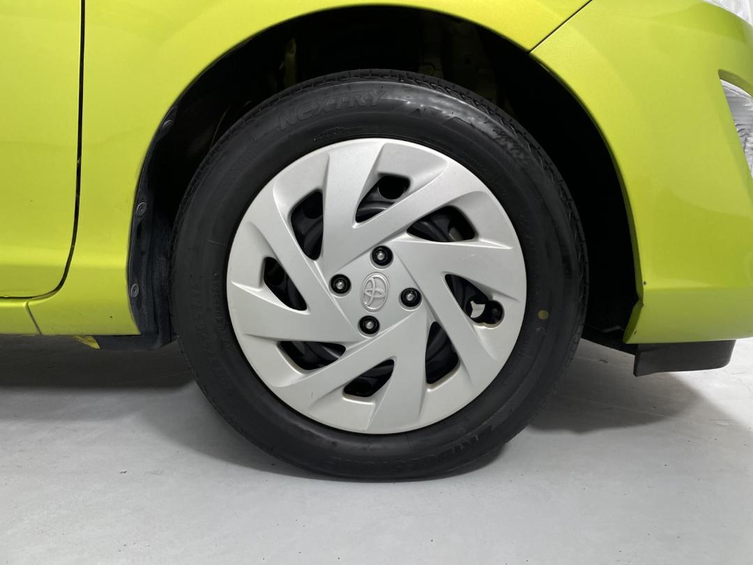 Photo '9' of Toyota Aqua Photo '9' of Toyota Aqua