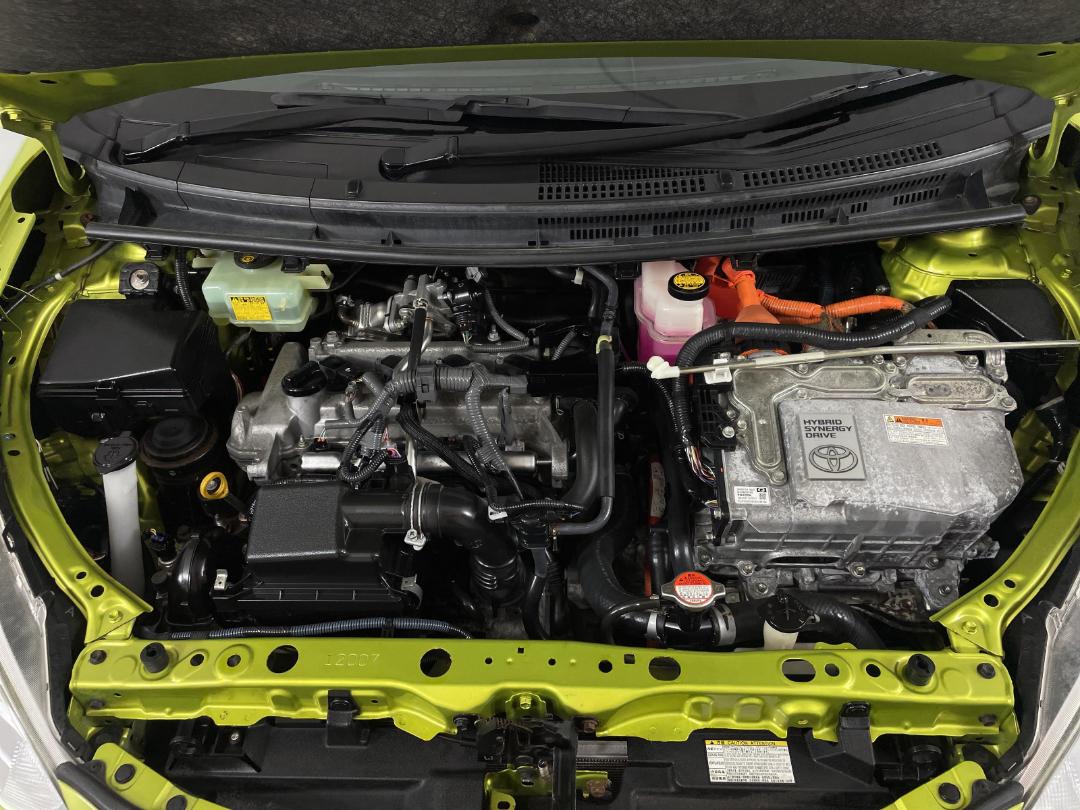 Photo '13' of Toyota Aqua Photo '13' of Toyota Aqua