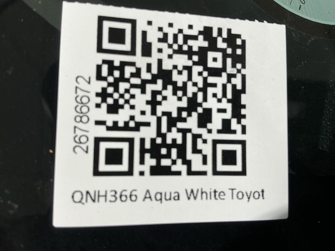 Photo '12' of Toyota Aqua Photo '12' of Toyota Aqua