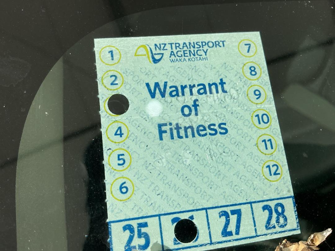 Photo '11' of Toyota Aqua Photo '11' of Toyota Aqua