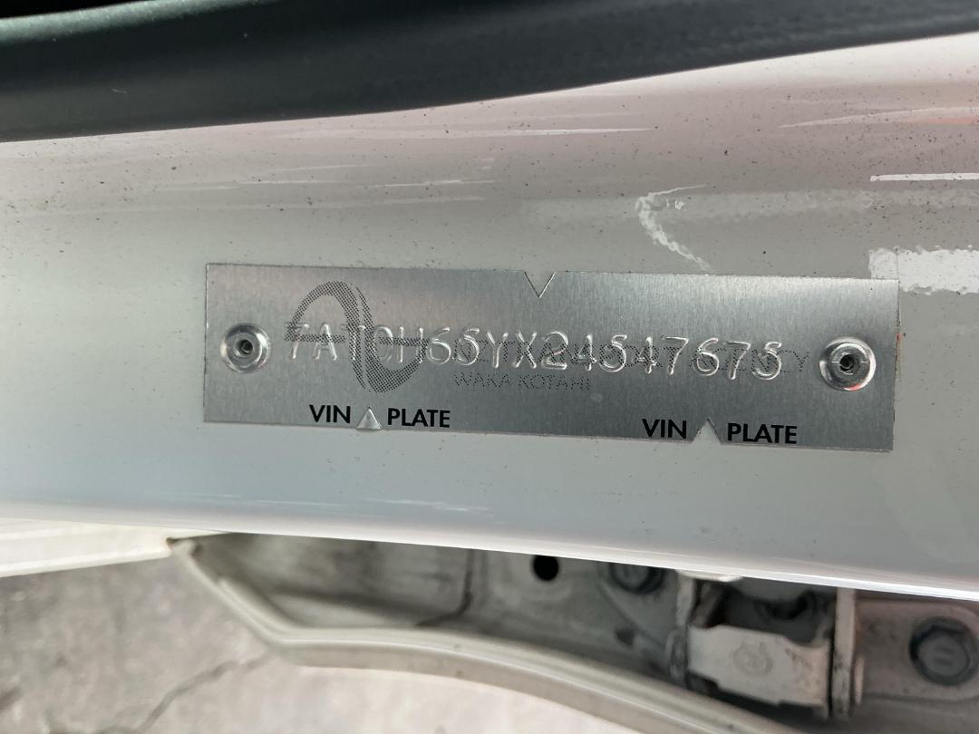 Photo '14' of Toyota Aqua Photo '14' of Toyota Aqua