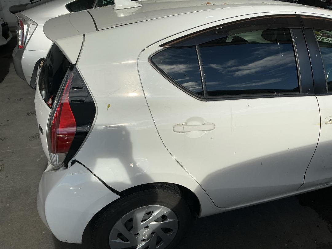 Photo '16' of Toyota Aqua Photo '16' of Toyota Aqua