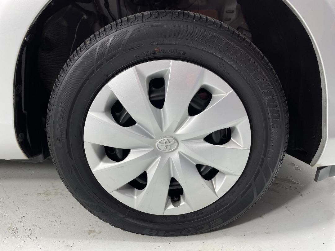 Photo '9' of Toyota Aqua Photo '9' of Toyota Aqua