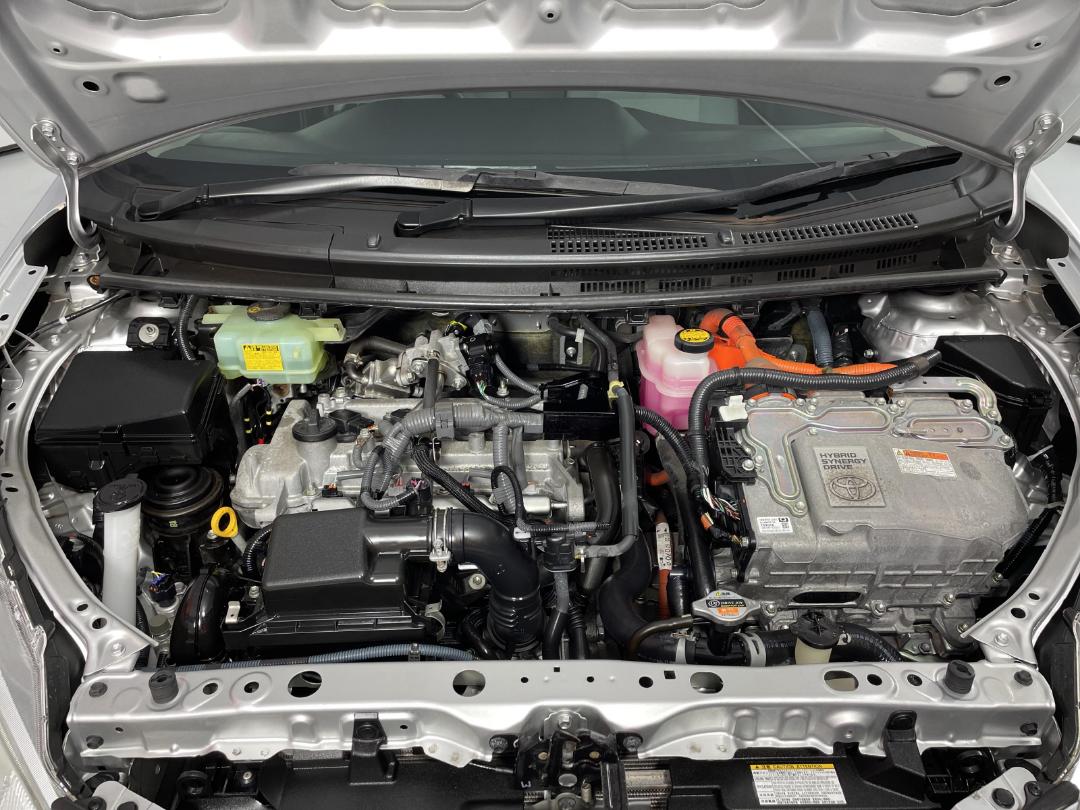 Photo '13' of Toyota Aqua Photo '13' of Toyota Aqua