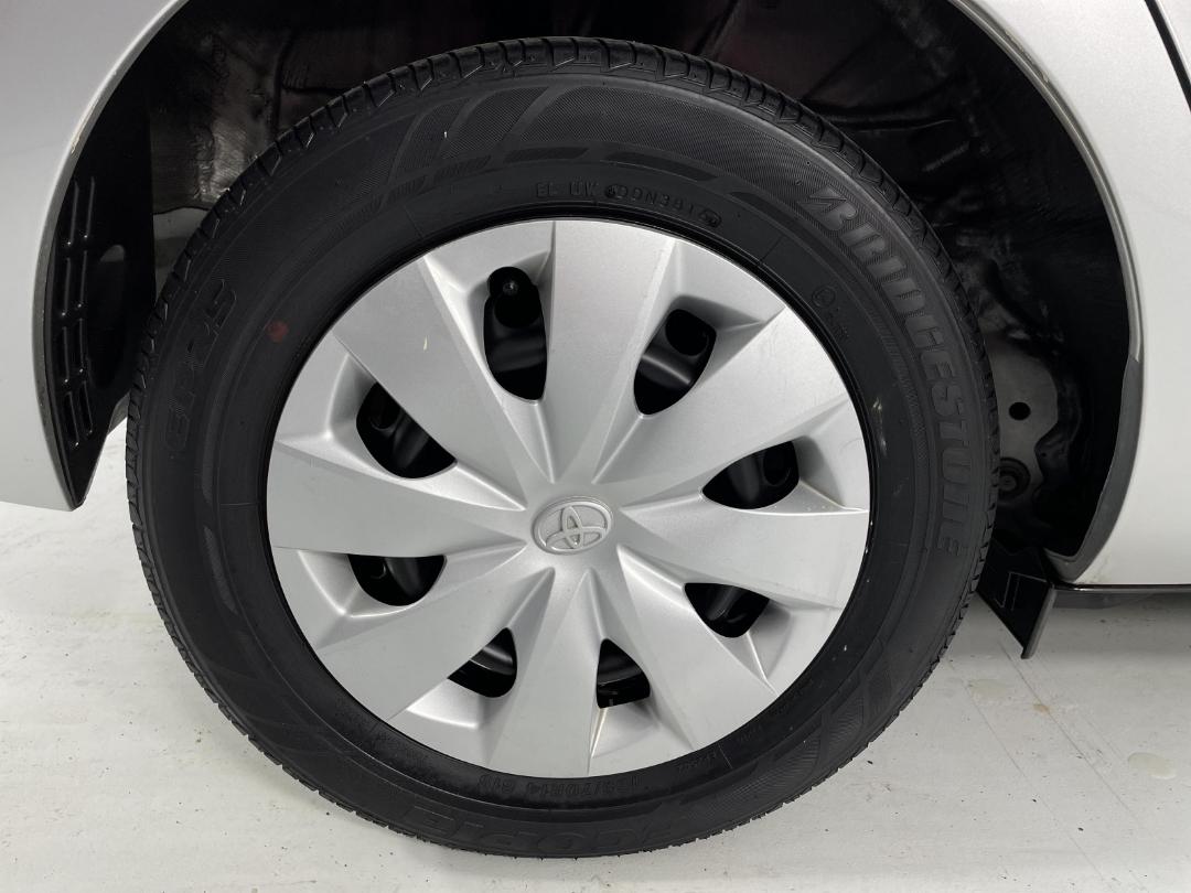 Photo '12' of Toyota Aqua Photo '12' of Toyota Aqua