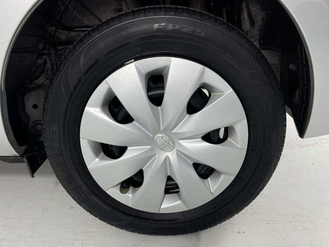 Photo '11' of Toyota Aqua Photo '11' of Toyota Aqua