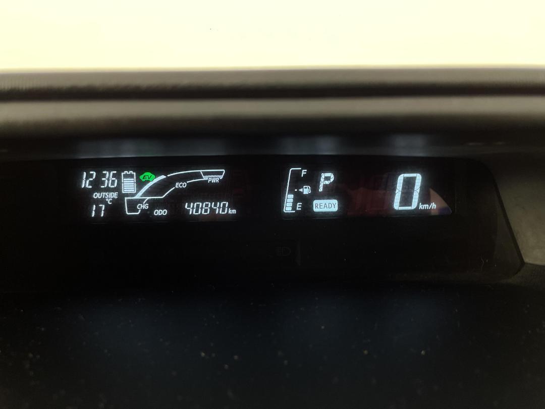 Photo '21' of Toyota Aqua Photo '21' of Toyota Aqua