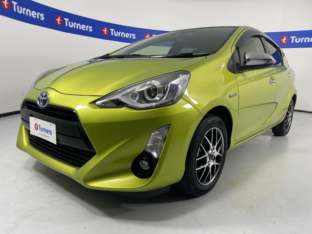 Photo '4' of Toyota Aqua Photo '4' of Toyota Aqua