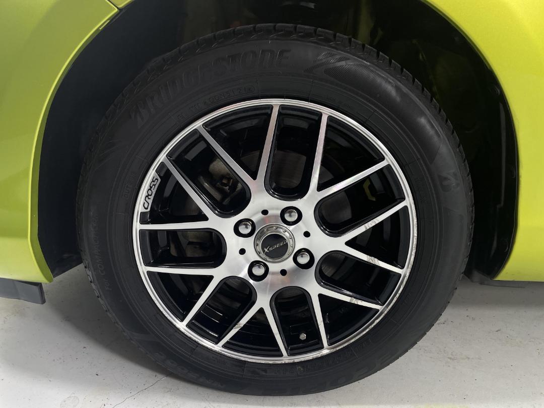 Photo '10' of Toyota Aqua Photo '10' of Toyota Aqua