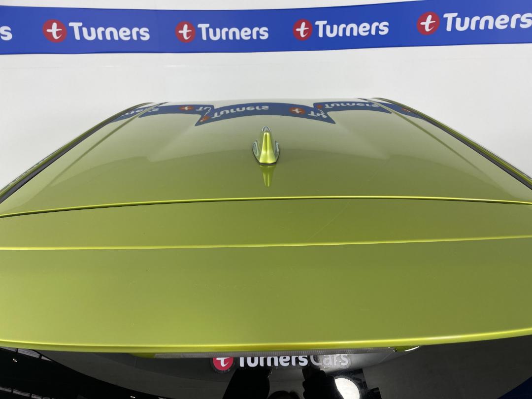 Photo '32' of Toyota Aqua Photo '32' of Toyota Aqua