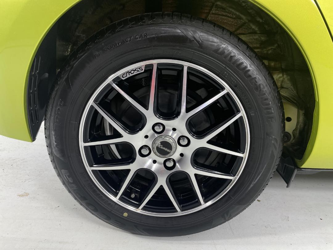 Photo '12' of Toyota Aqua Photo '12' of Toyota Aqua