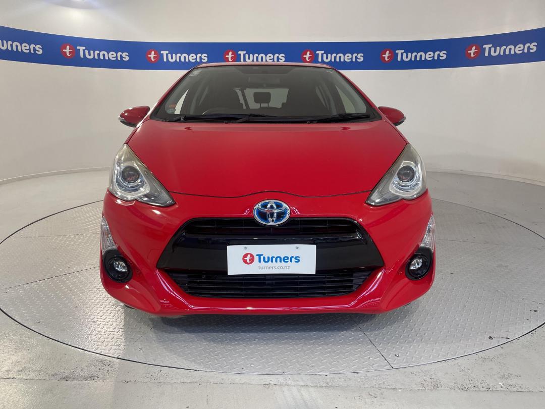 Photo '2' of Toyota Aqua Photo '2' of Toyota Aqua