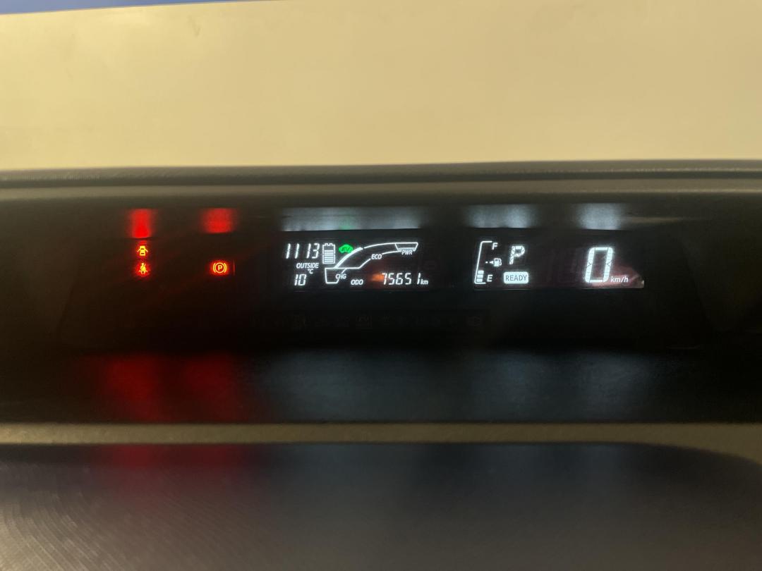 Photo '21' of Toyota Aqua Photo '21' of Toyota Aqua