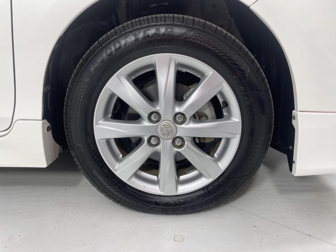 Photo '9' of Toyota Aqua Photo '9' of Toyota Aqua