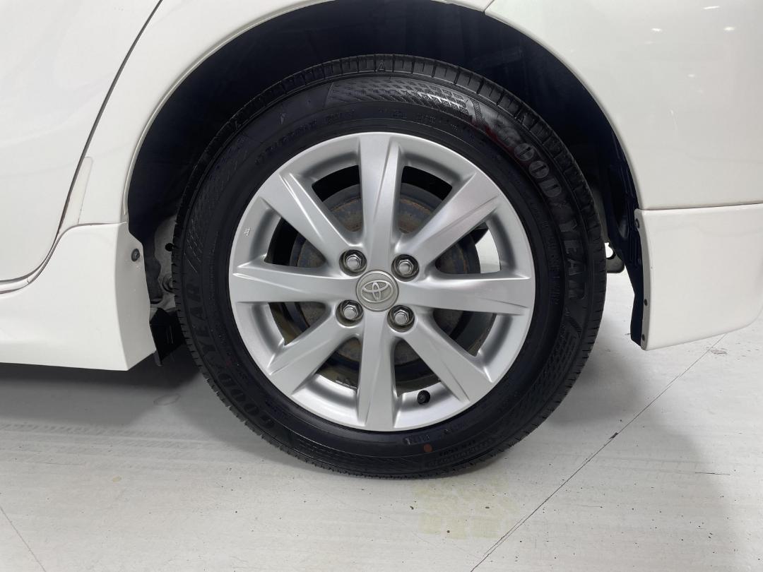 Photo '11' of Toyota Aqua Photo '11' of Toyota Aqua