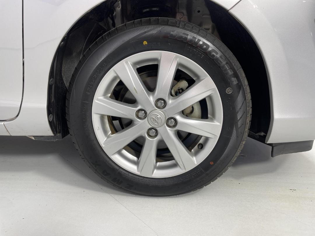 Photo '9' of Toyota Aqua Photo '9' of Toyota Aqua