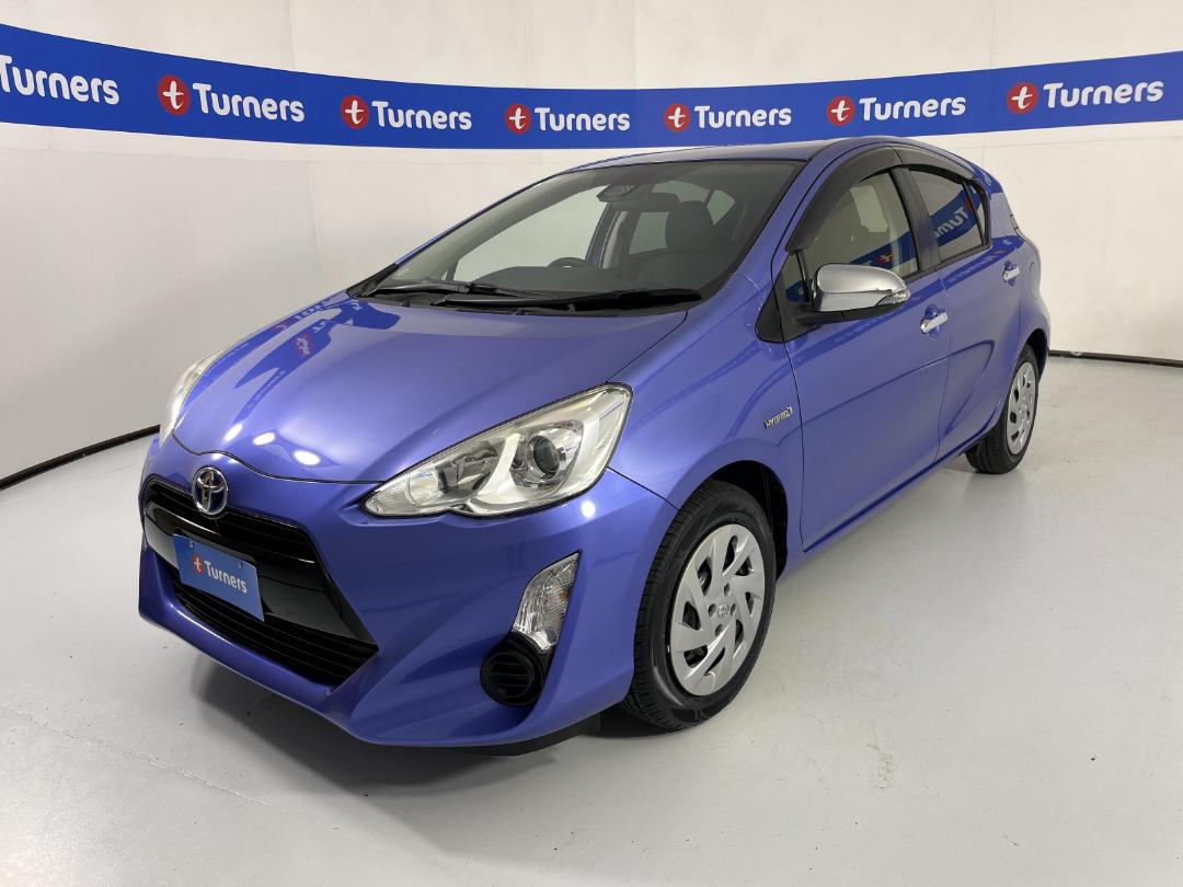 Photo '4' of Toyota Aqua Photo '4' of Toyota Aqua