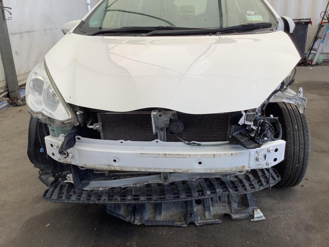 Photo '3' of Toyota Aqua Hybrid Photo '3' of Toyota Aqua Hybrid