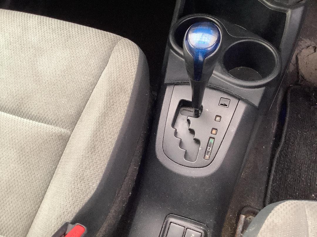 Photo '16' of Toyota Aqua Hybrid Photo '16' of Toyota Aqua Hybrid